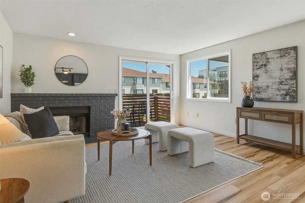 6513 24th Avenue NW Seattle WA 98117