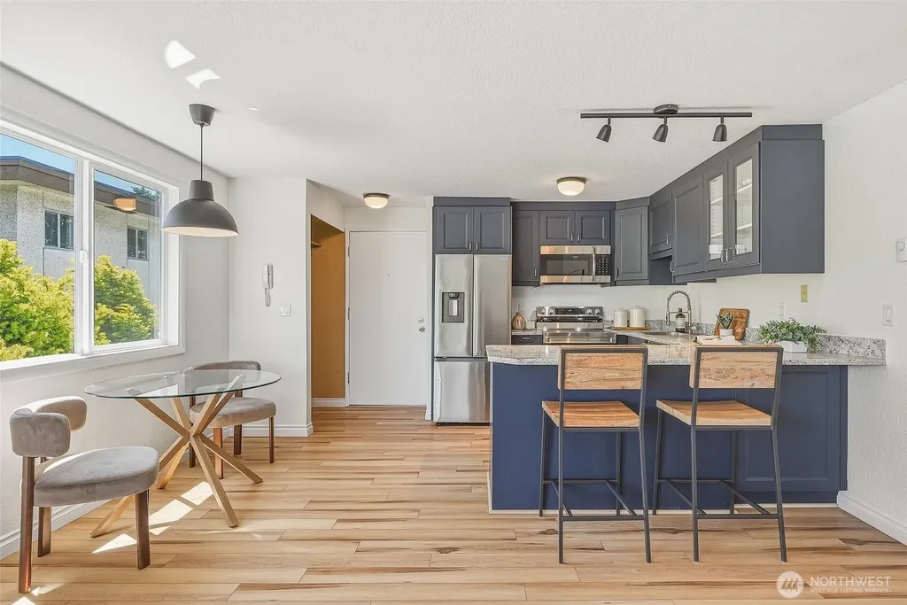 6513 24th Avenue NW Seattle WA 98117