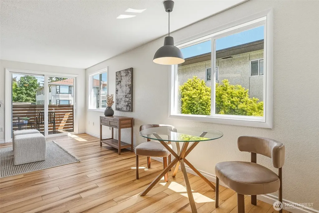 6513 24th Avenue NW Seattle WA 98117