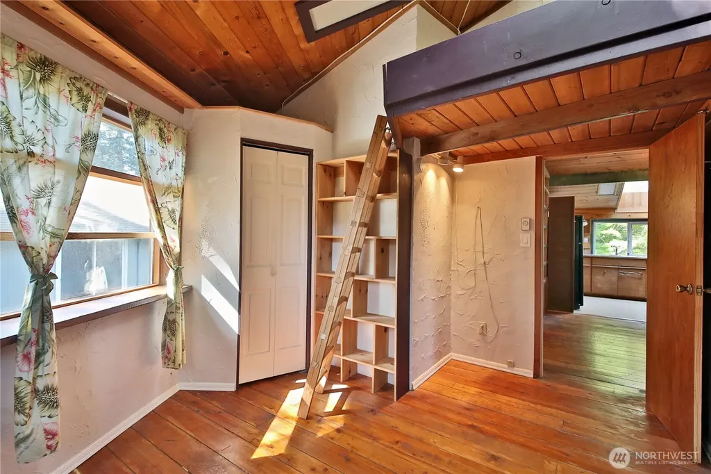 3634 Harper Street Clinton WA 98236