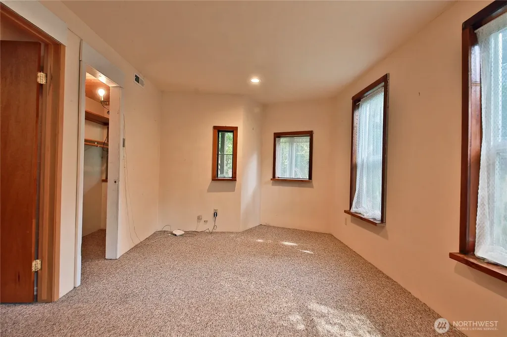 3634 Harper Street Clinton WA 98236
