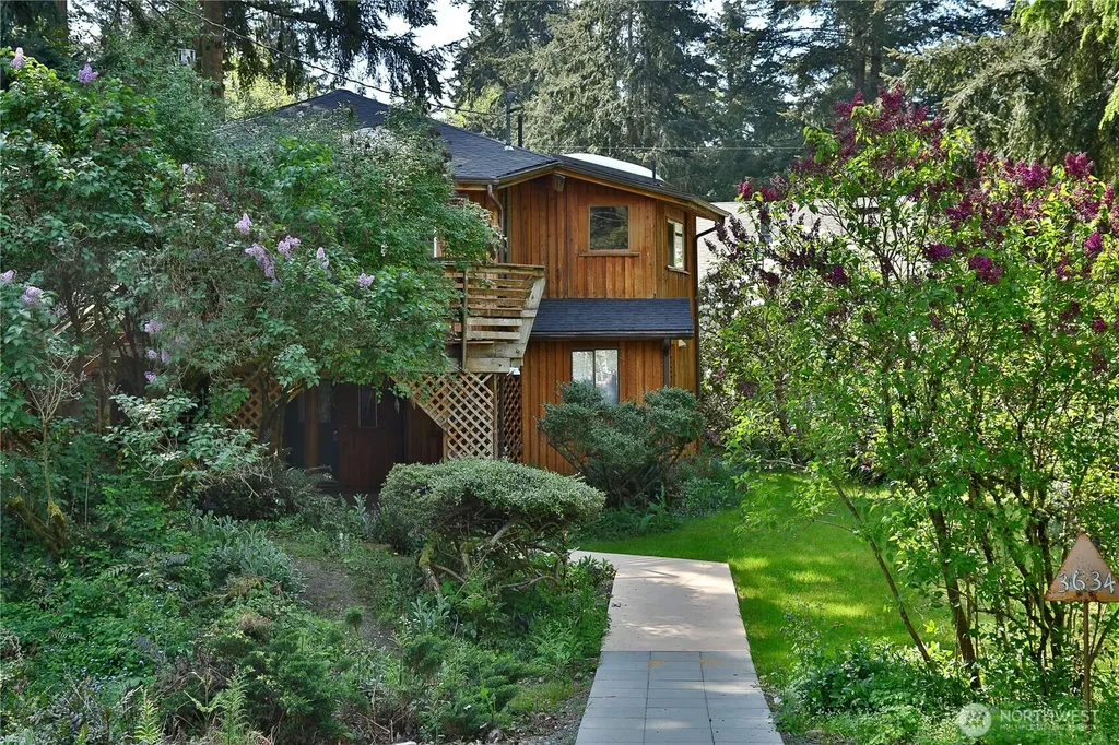 3634 Harper Street Clinton WA 98236
