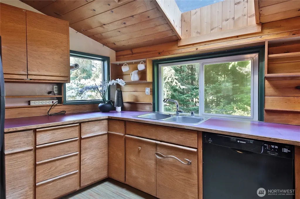 3634 Harper Street Clinton WA 98236