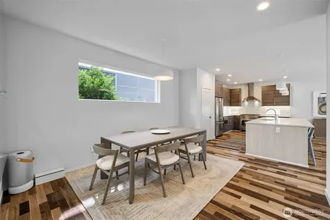 2627 SW 100th Street Seattle WA 98146