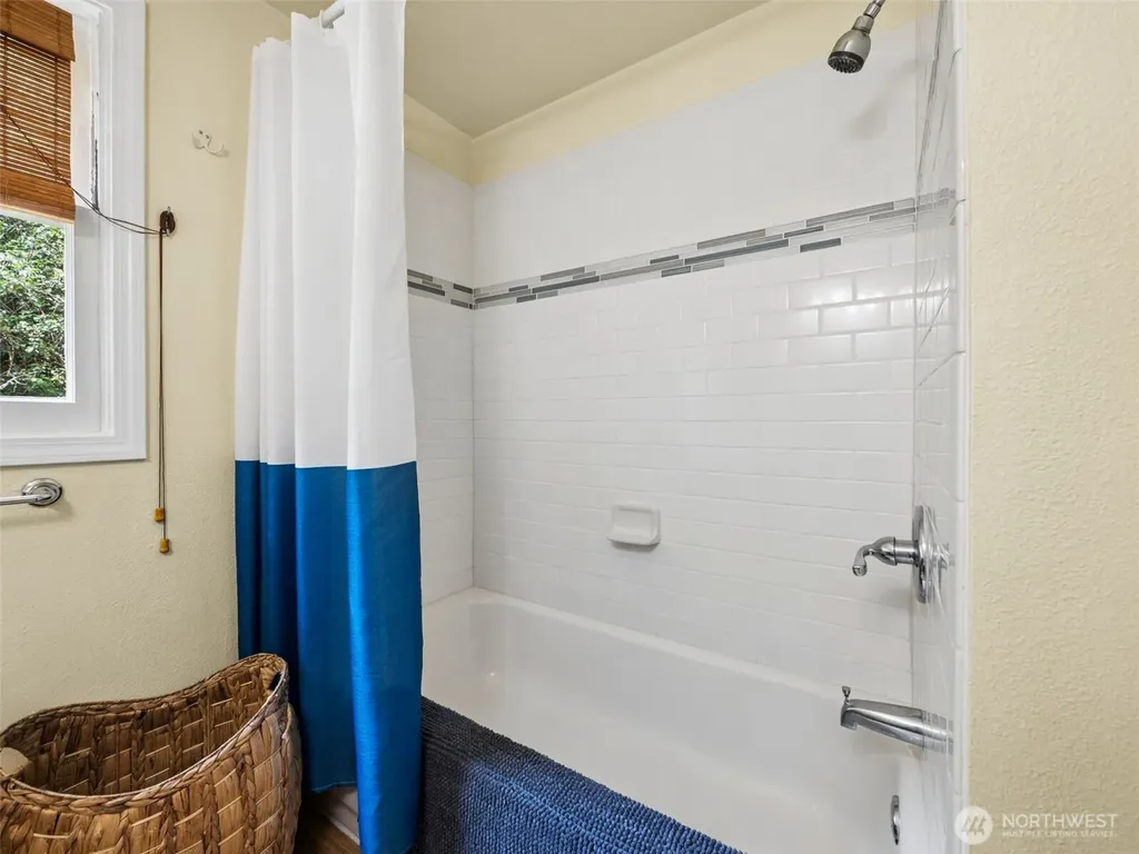 1213 Boulevard Road NE Olympia WA 98501