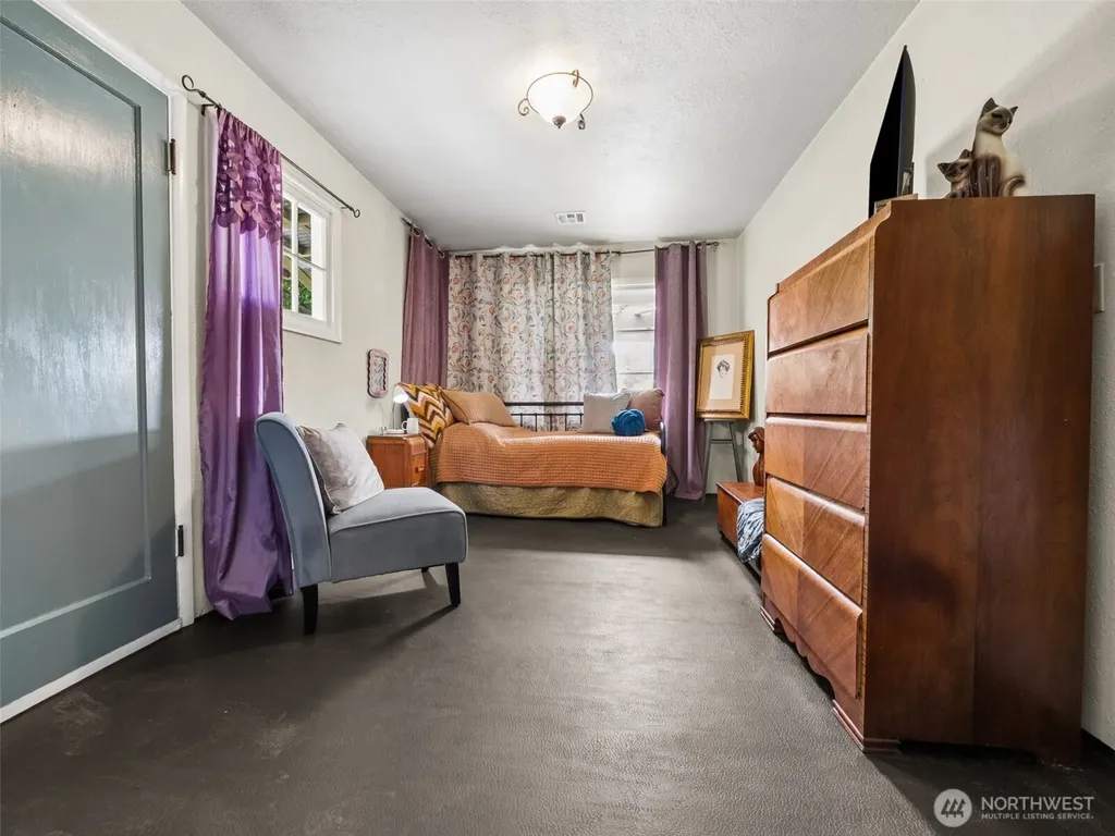1213 Boulevard Road NE Olympia WA 98501