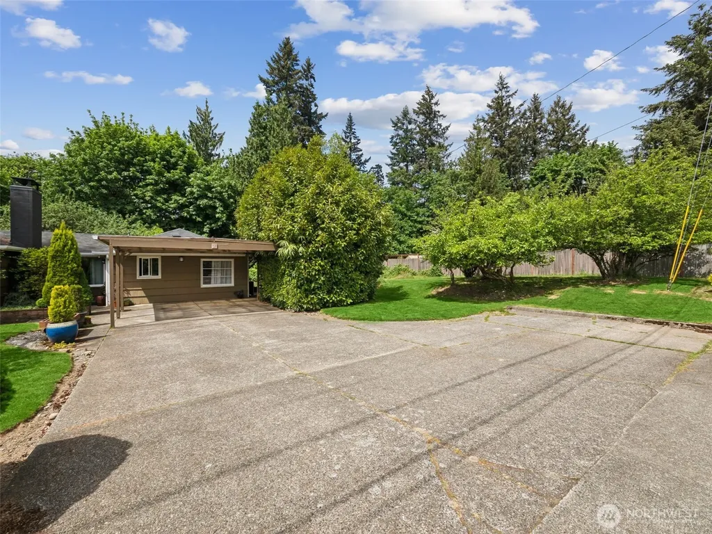 1213 Boulevard Road NE Olympia WA 98501