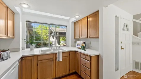 6614 113th Place SE Bellevue WA 98006