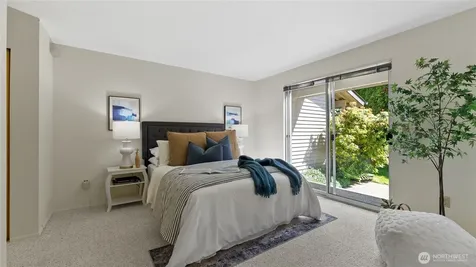 6614 113th Place SE Bellevue WA 98006