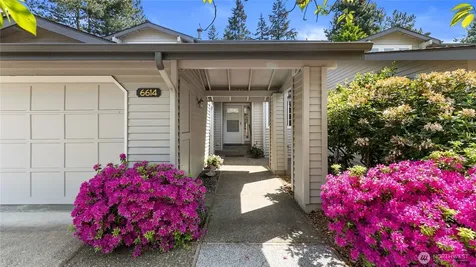 6614 113th Place SE Bellevue WA 98006
