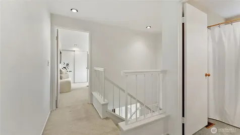 6614 113th Place SE Bellevue WA 98006