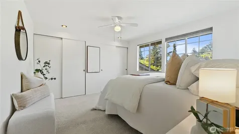 6614 113th Place SE Bellevue WA 98006