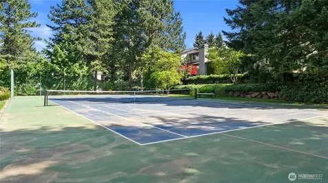 6614 113th Place SE Bellevue WA 98006