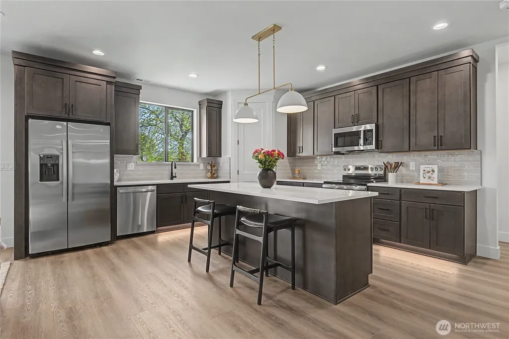 585 Perry Avenue East Wenatchee WA 98802