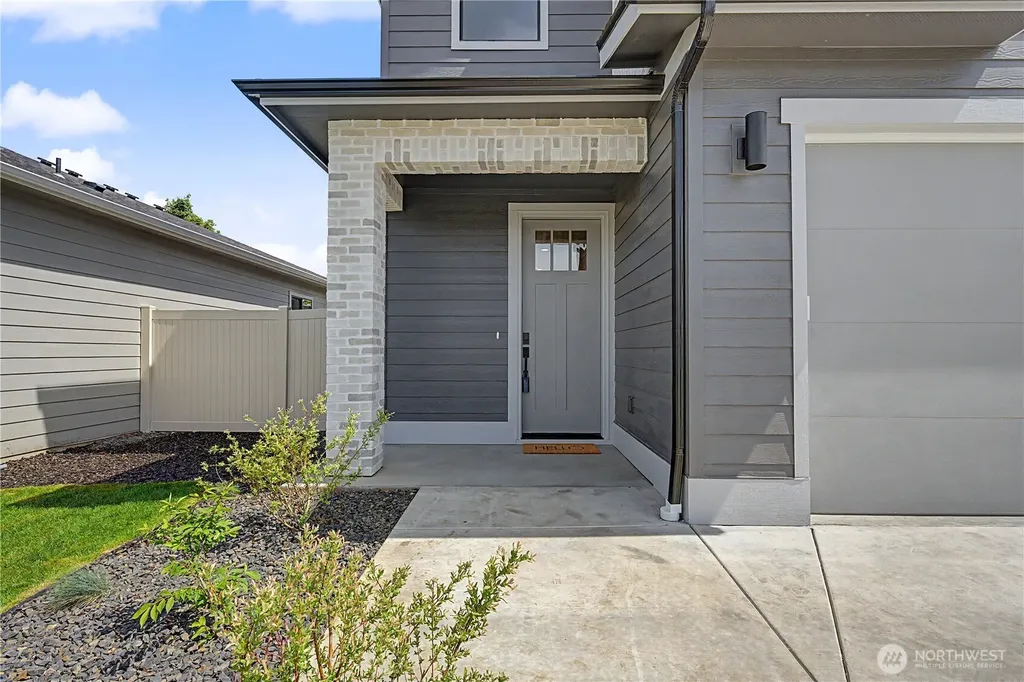 585 Perry Avenue East Wenatchee WA 98802
