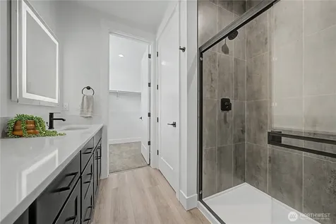 585 Perry Avenue East Wenatchee WA 98802