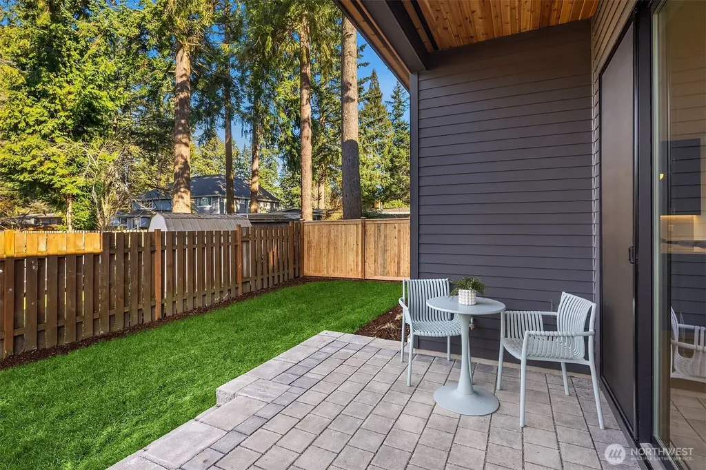15014 SE 22nd Street Bellevue WA 98007