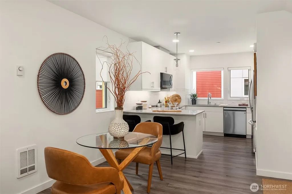 12526 15th Avenue NE Seattle WA 98125