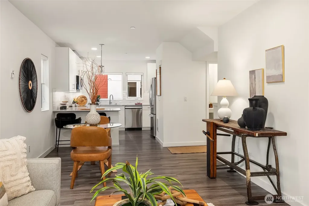 12526 15th Avenue NE Seattle WA 98125