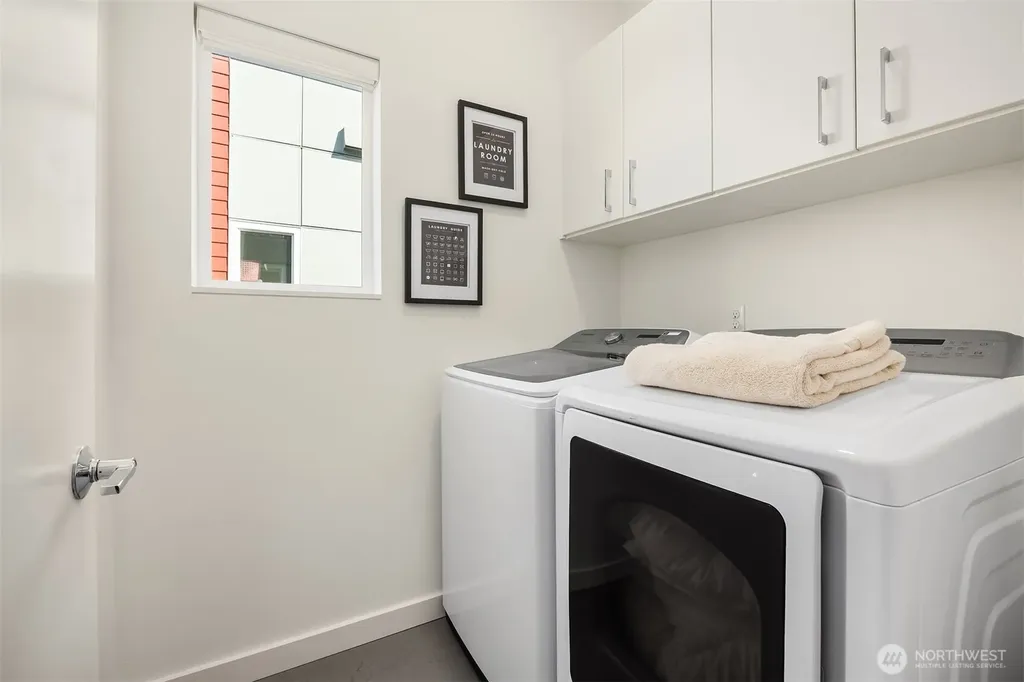 12526 15th Avenue NE Seattle WA 98125