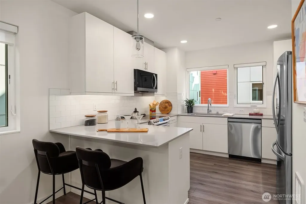 12526 15th Avenue NE Seattle WA 98125