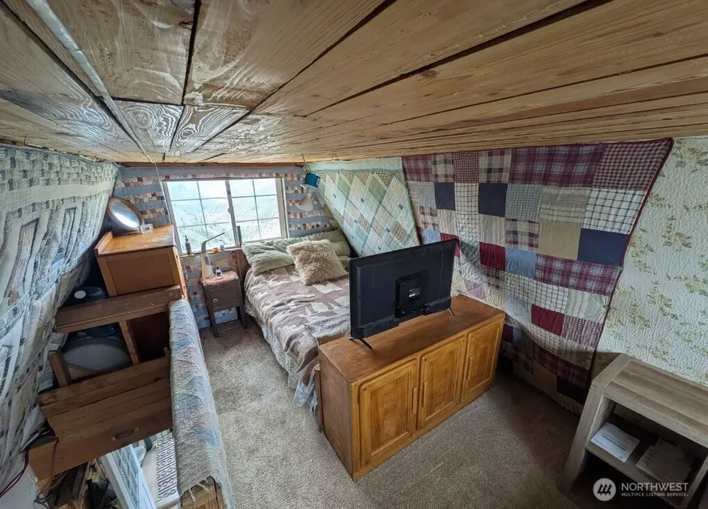 8 Deer Creek Waterville WA 98858