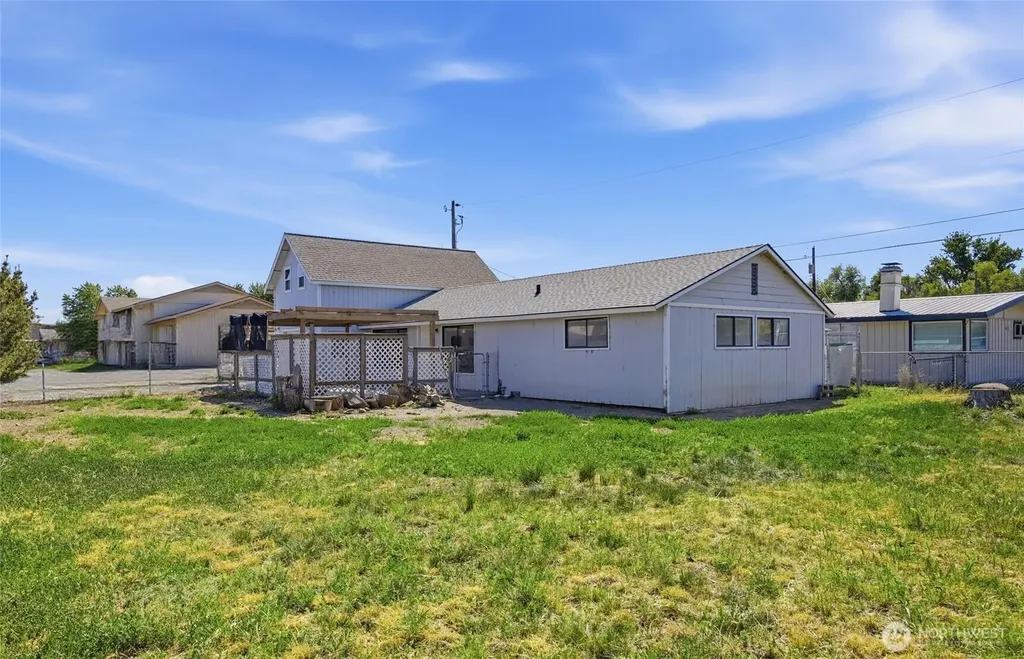 1602 W Fern Drive Moses Lake WA 98837
