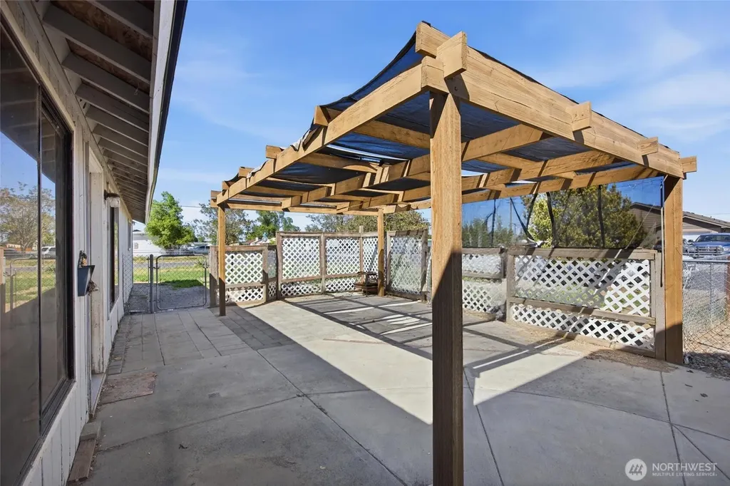 1602 W Fern Drive Moses Lake WA 98837