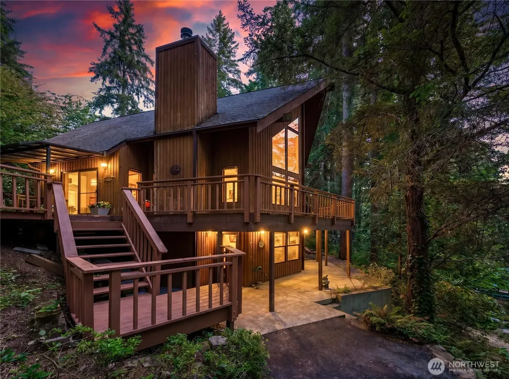 4725 Rehklau Road SE Olympia WA 98513