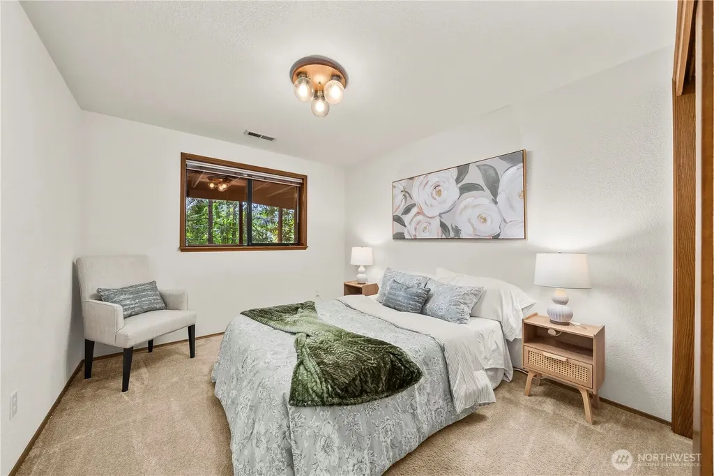 4725 Rehklau Road SE Olympia WA 98513