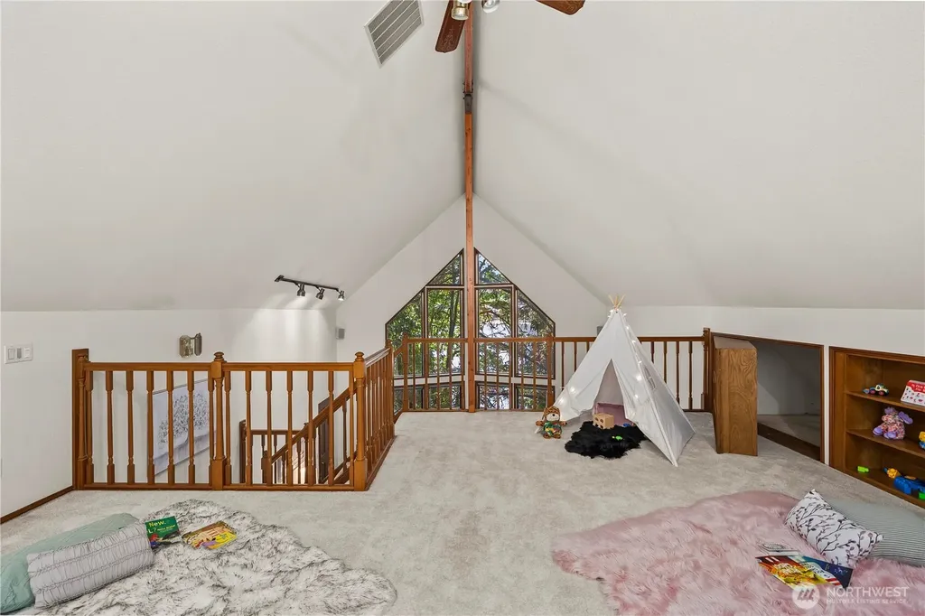 4725 Rehklau Road SE Olympia WA 98513