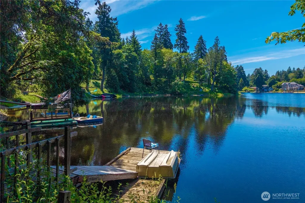 4725 Rehklau Road SE Olympia WA 98513