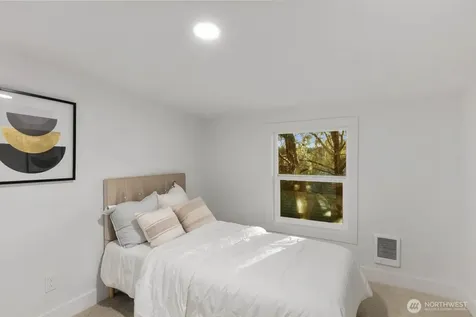 512 NW 44th Street Seattle WA 98107