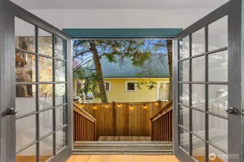 512 NW 44th Street Seattle WA 98107