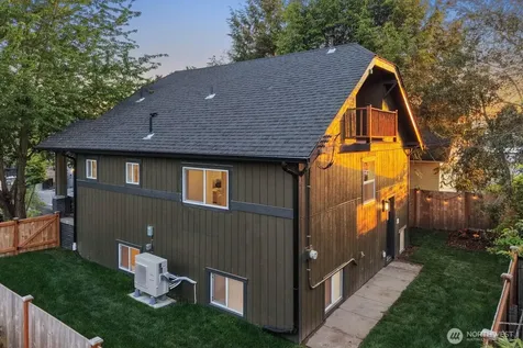 512 NW 44th Street Seattle WA 98107
