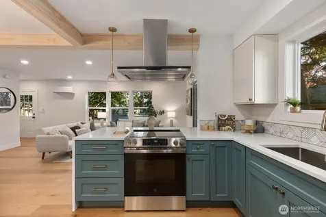 512 NW 44th Street Seattle WA 98107