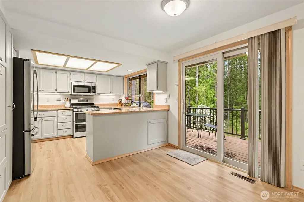 22934 SE 37th Street Sammamish WA 98075