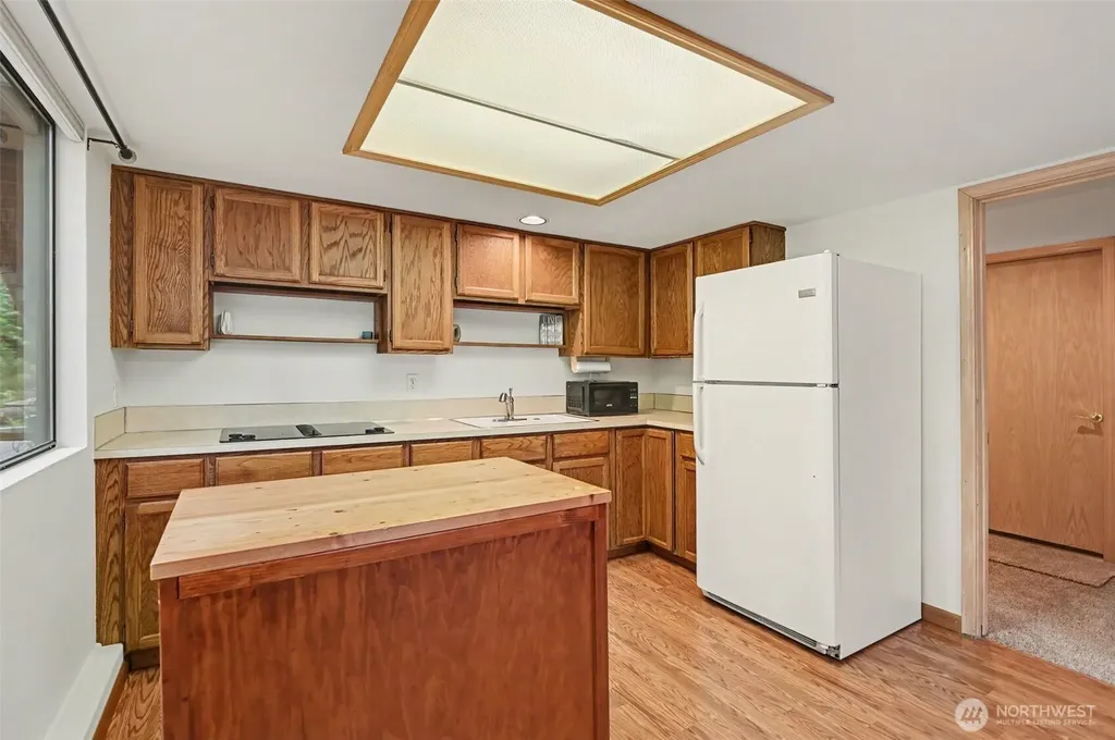 22934 SE 37th Street Sammamish WA 98075
