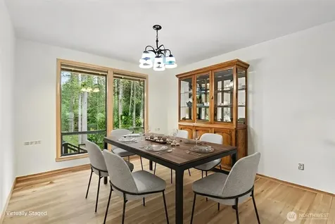 22934 SE 37th Street Sammamish WA 98075
