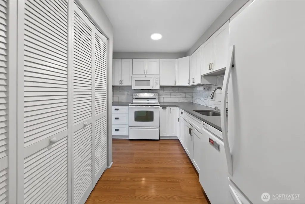 4409 216th Street SW Mountlake Terrace WA 98043