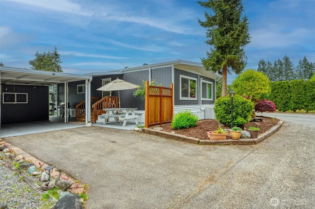 3702 Hunt Street NW Gig Harbor WA 98335