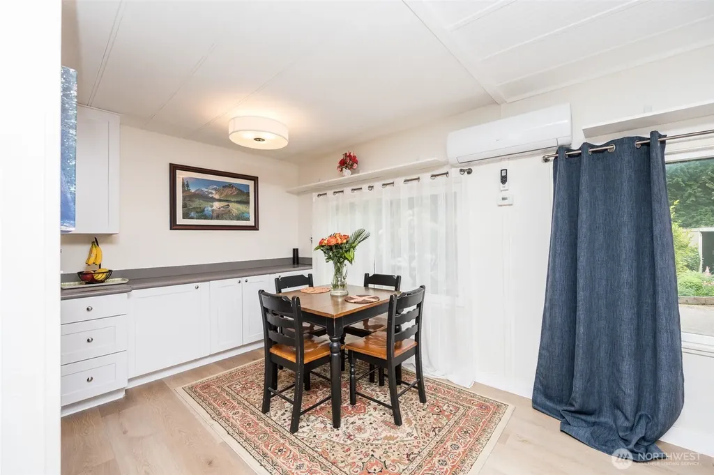3702 Hunt Street NW Gig Harbor WA 98335