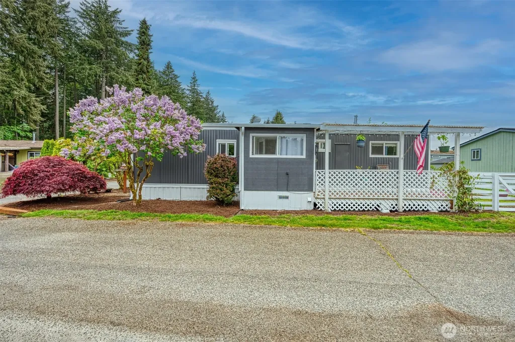 3702 Hunt Street NW Gig Harbor WA 98335