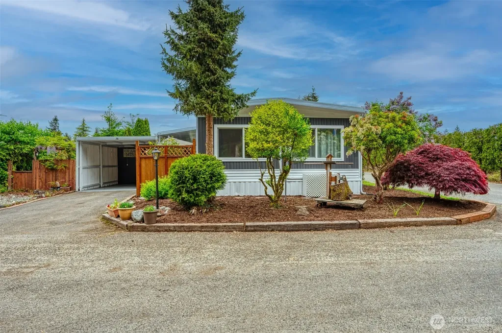 3702 Hunt Street NW Gig Harbor WA 98335
