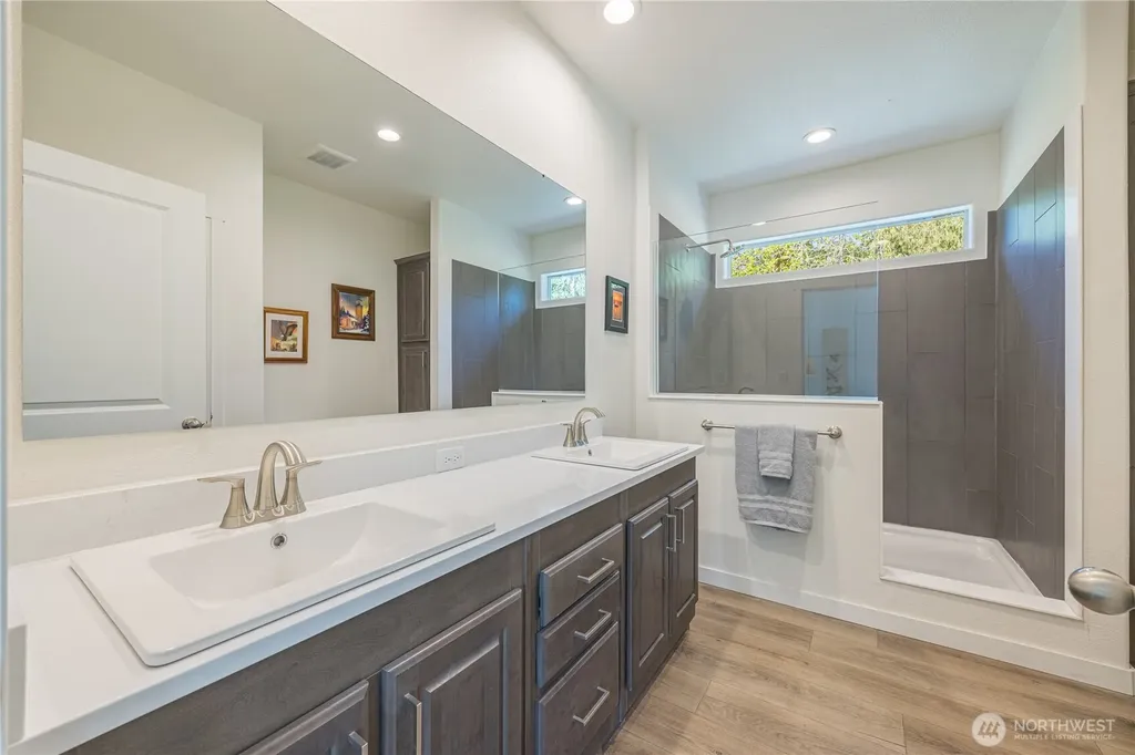 1344 Ripplebrook Drive Port Angeles WA 98362