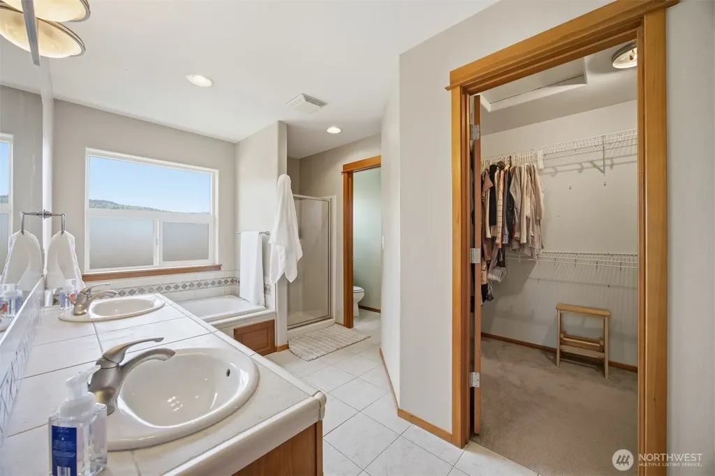 3936 Springland Lane Bellingham WA 98226