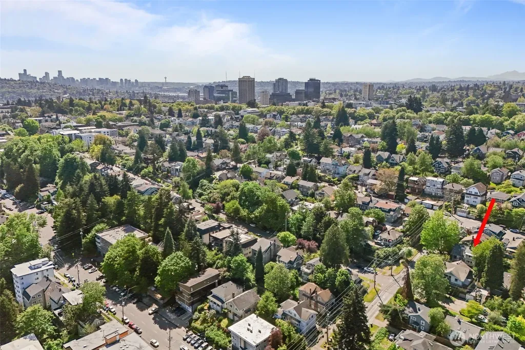 2010 NE 54th Street Seattle WA 98105