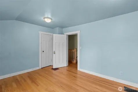 2010 NE 54th Street Seattle WA 98105