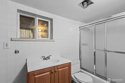 2010 NE 54th Street Seattle WA 98105
