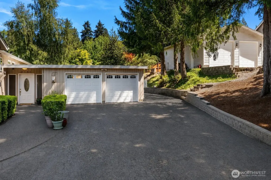 2501 21st Street SW Puyallup WA 98373